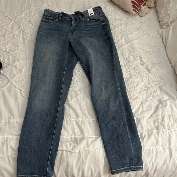 Judy Blue Classic Denim Straight Leg Jeans - Picture 1 of 8
